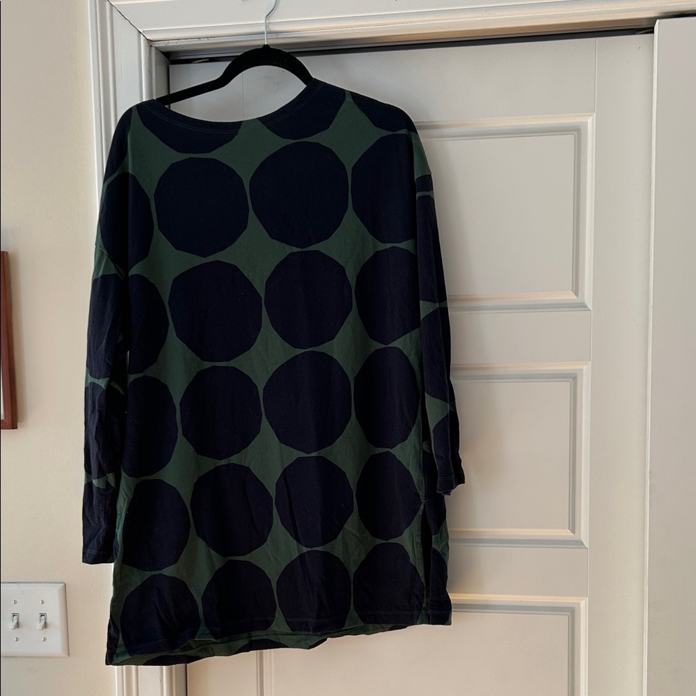 Green and Black Polka Dot Long Sleeve Top